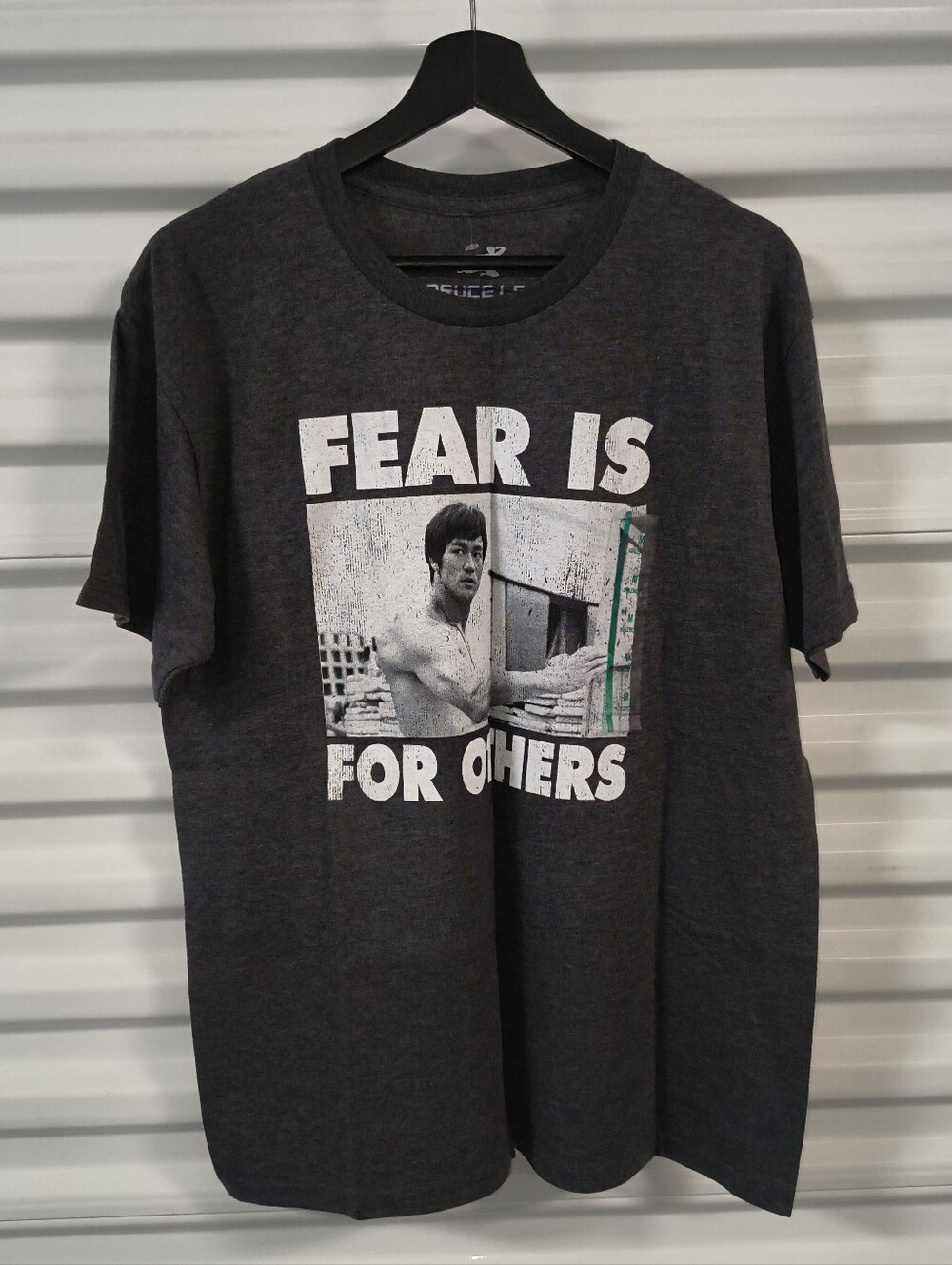 Bruce Lee Fear Is For Others Athletic Fit Crewneck Short Sleeve T-shirt M NWT